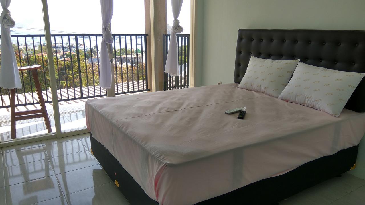 Mawar Hotel Labuan Bajo Esterno foto