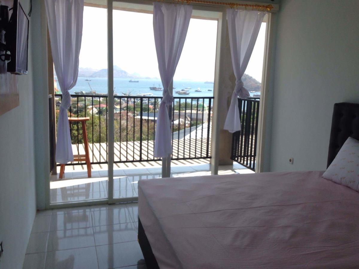Mawar Hotel Labuan Bajo Esterno foto