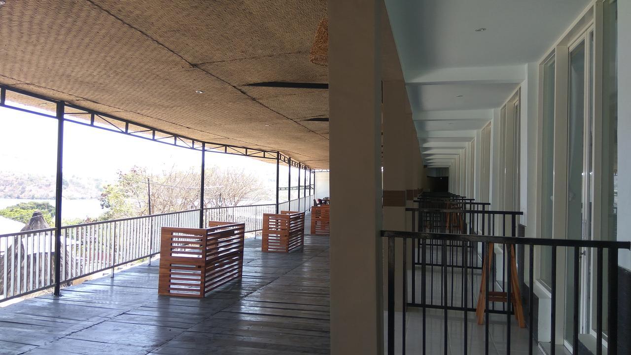 Mawar Hotel Labuan Bajo Esterno foto