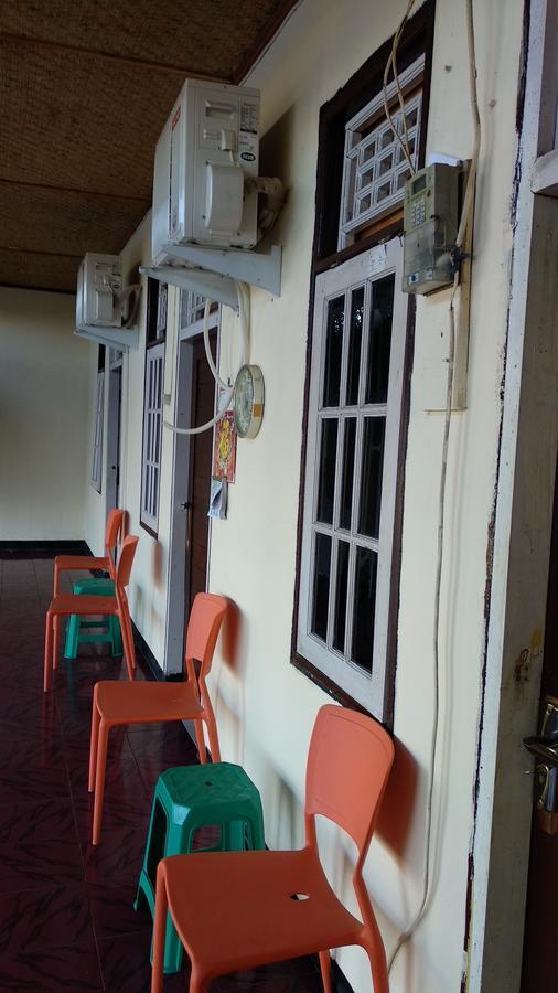 Mawar Hotel Labuan Bajo Esterno foto